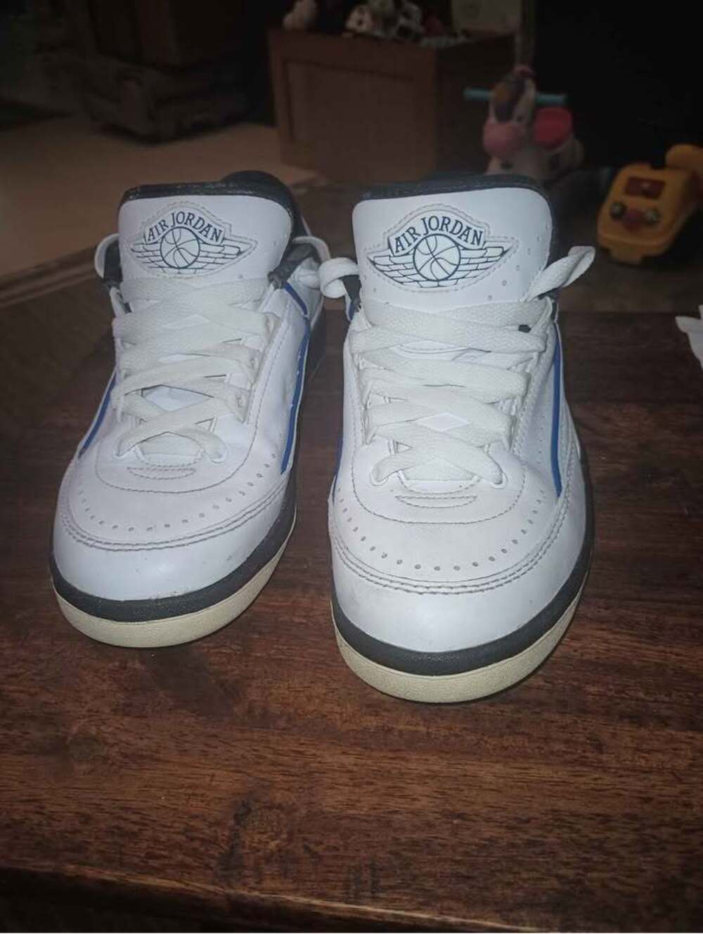 Women's Air Jordan 2 Retro Low 'Varsity Royal' size 7